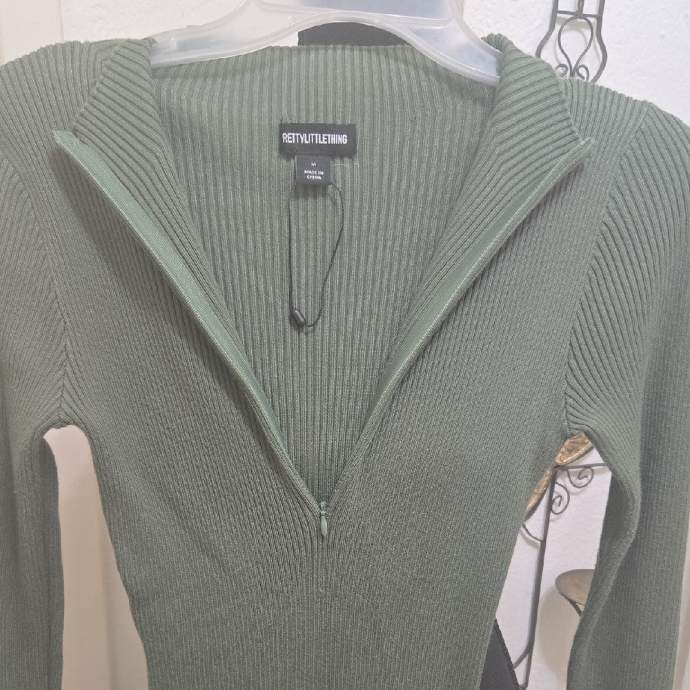 PrettyLittleThing Olive Ribbed Fabric - Picture 5 of 6